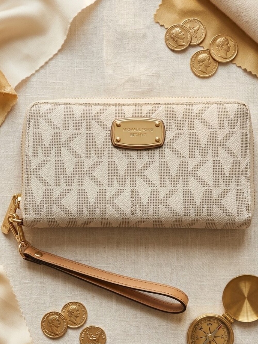 MICHAEL KORS Jet Set Wallet Vanilla Gold Full Size